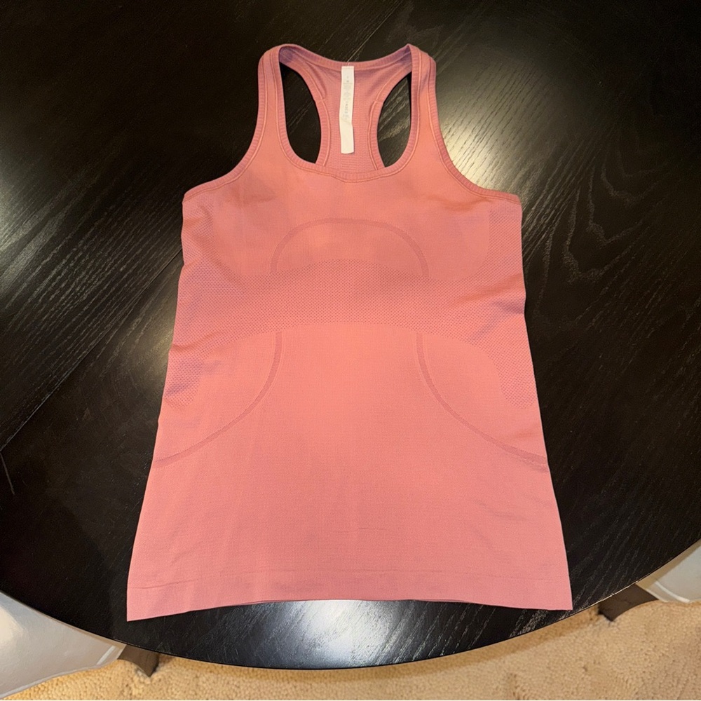 Lululemon Athletica Swiftly Tech Racerback Tank, size 8 LIKE NEW